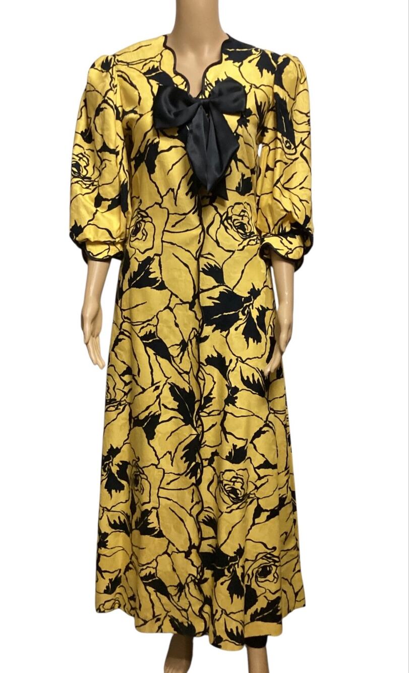 Vntg Georgette Trabolsi Yellow Graphic Rose Print Front Snap Maxi Dress S USA